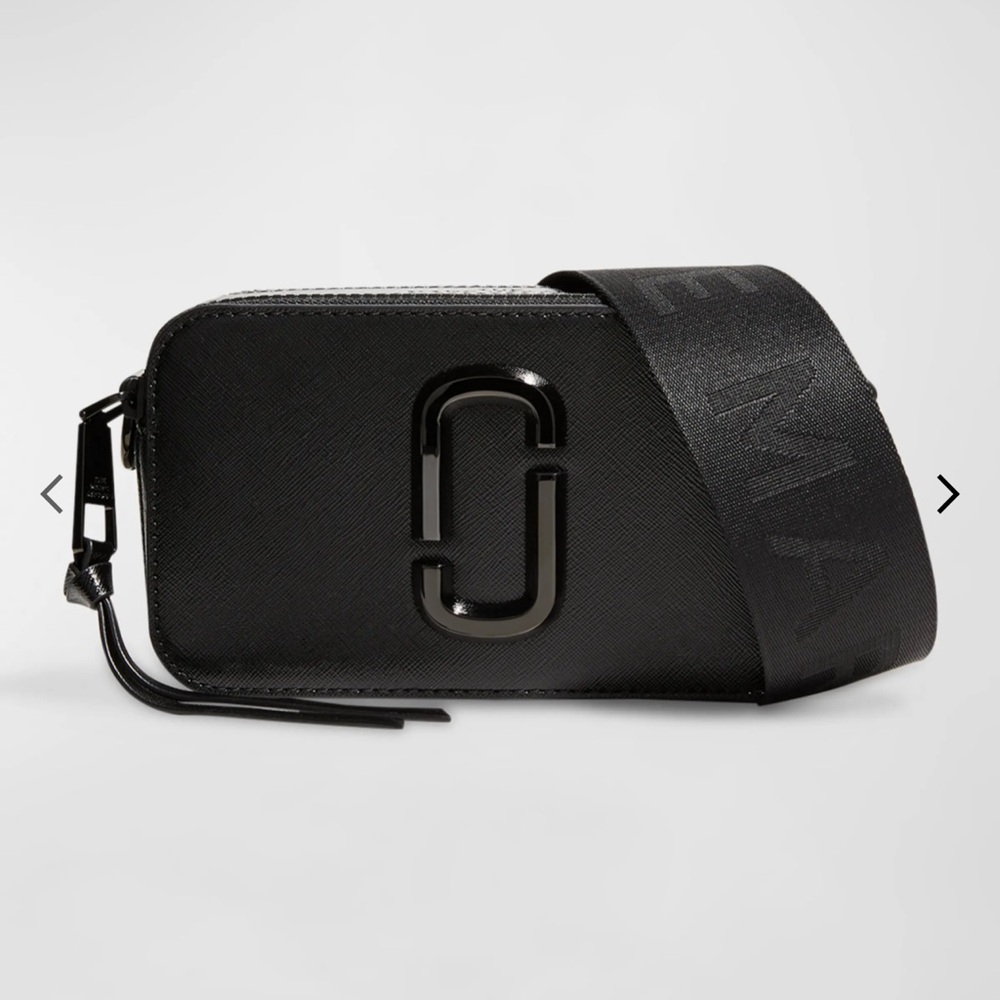 Black Snapshot Marc Jacob’s purse.